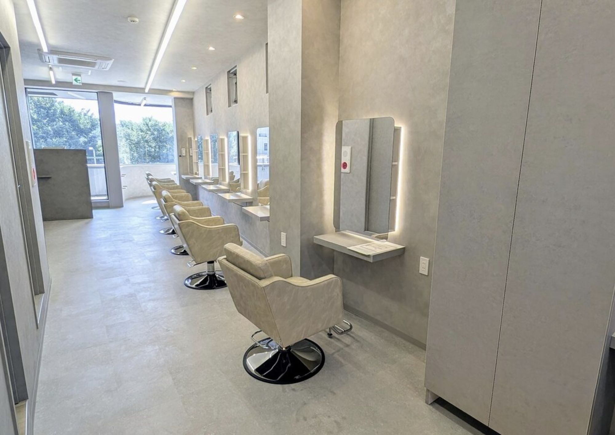 美容サロンの総合的なサービス